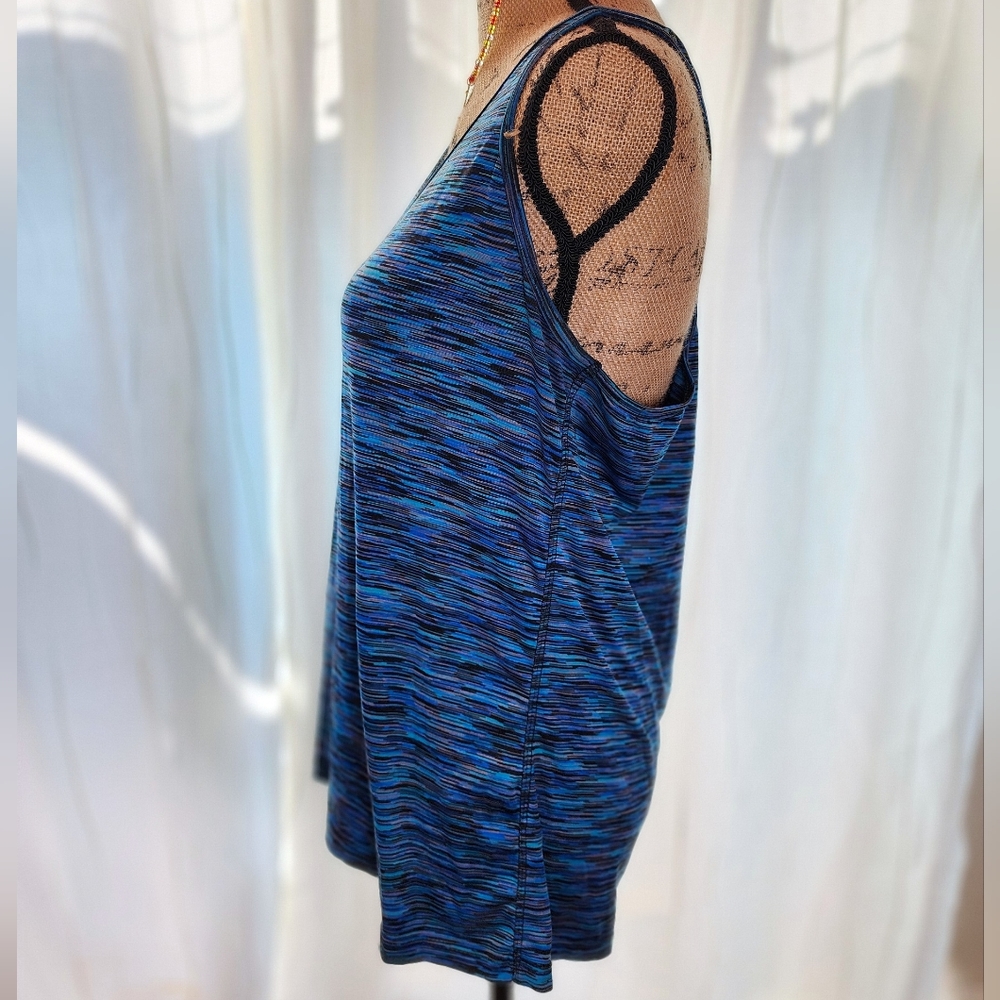 Polo Club Razorback Workout Tank in Blue, Large - Picture 2 of 5